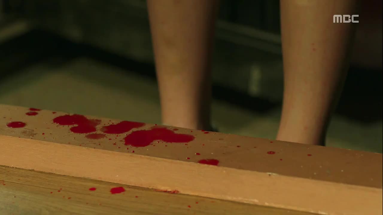 Кадры из сериала Две недели 6 серия 1 сезон (2013)