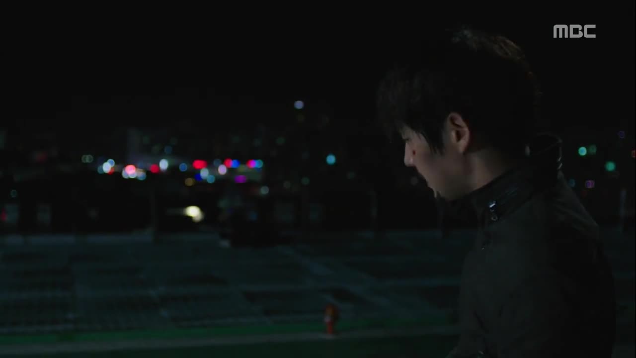 Кадры из сериала Две недели 13 серия 1 сезон (2013)