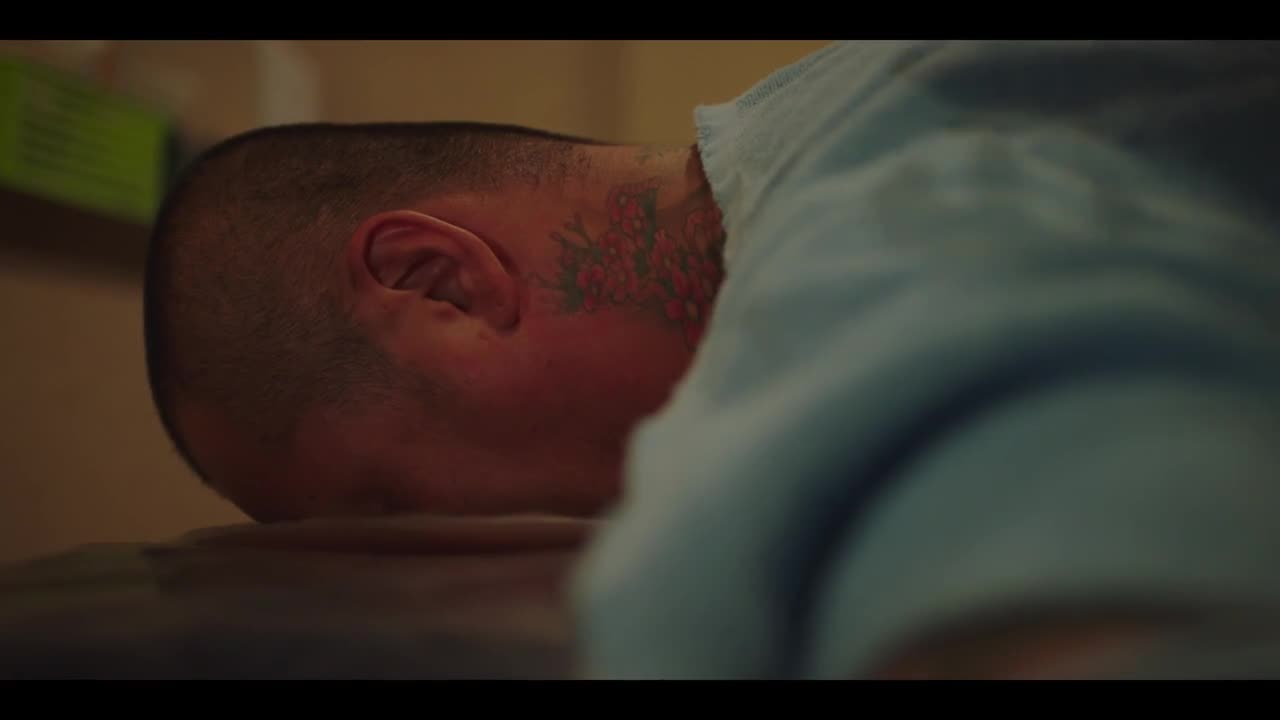 Кадры из сериала За твоим прикосновением 4 серия 1 сезон (2023)