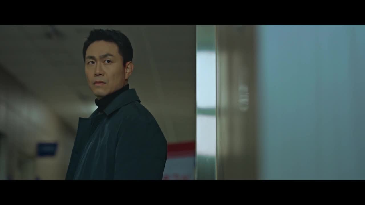 Кадры из сериала Злой дух (2023)