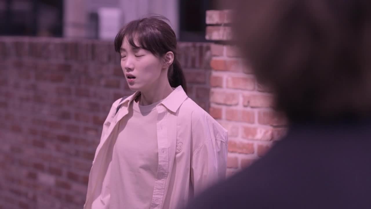 Кадры из сериала Скажи мне, что это любовь (2023)
