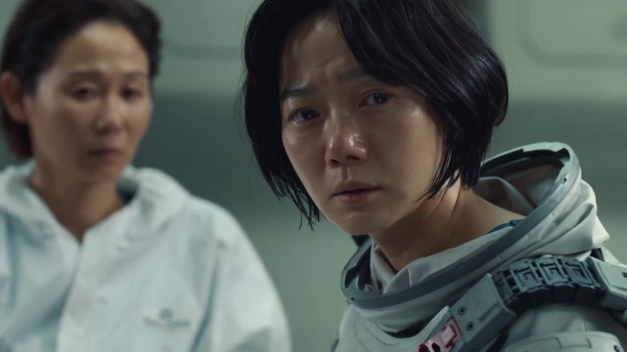 Кадры из сериала Море Спокойствия 8 серия 1 сезон (2021)