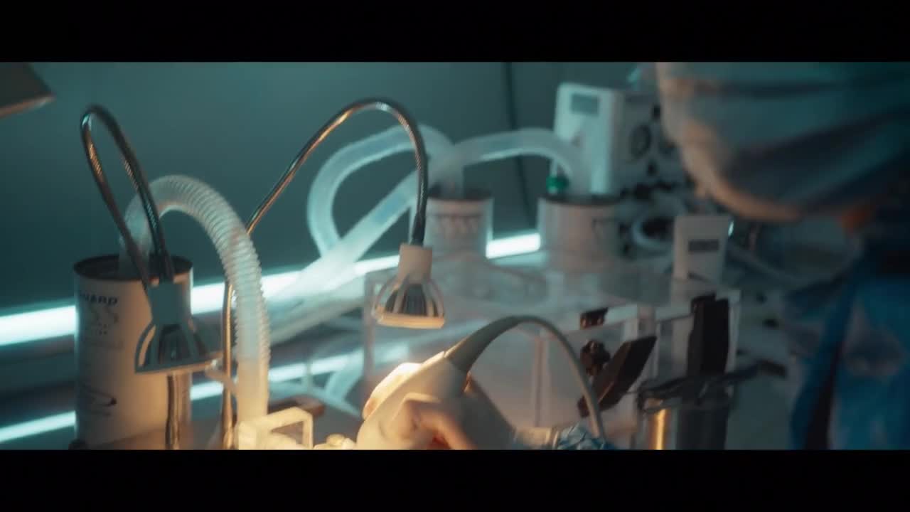 Кадры из сериала При свете звезд (2025)